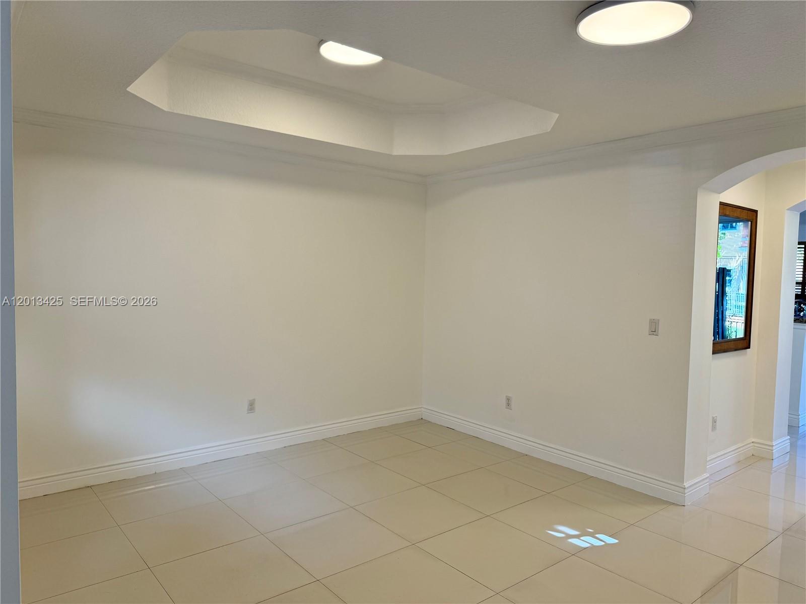 VILLAS AT HARBOR ISLES CO - Residential Lease