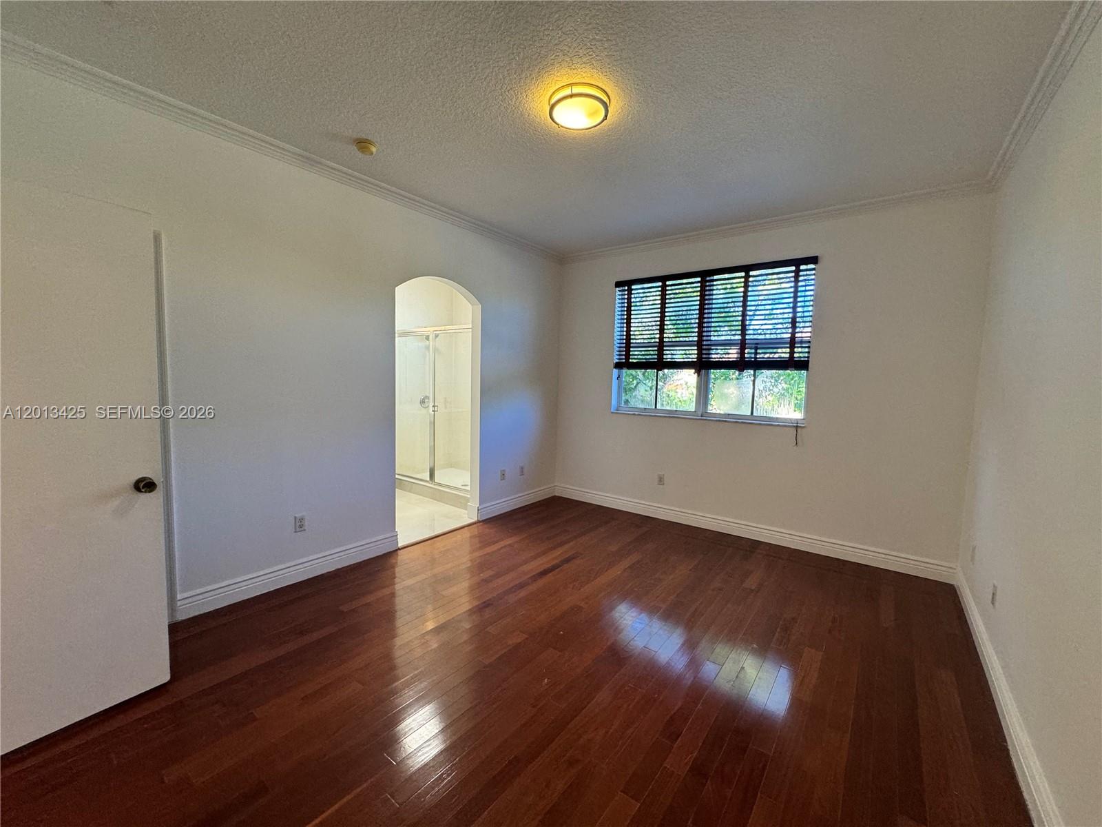 VILLAS AT HARBOR ISLES CO - Residential Lease