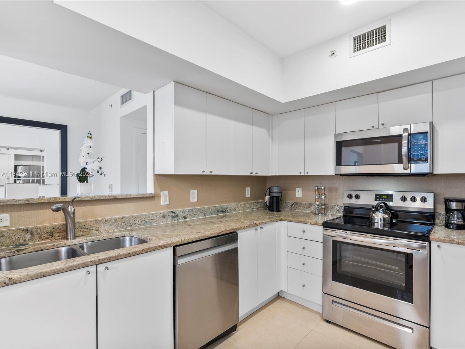 OCEAN POINT BEACH CLUB CO - Residential