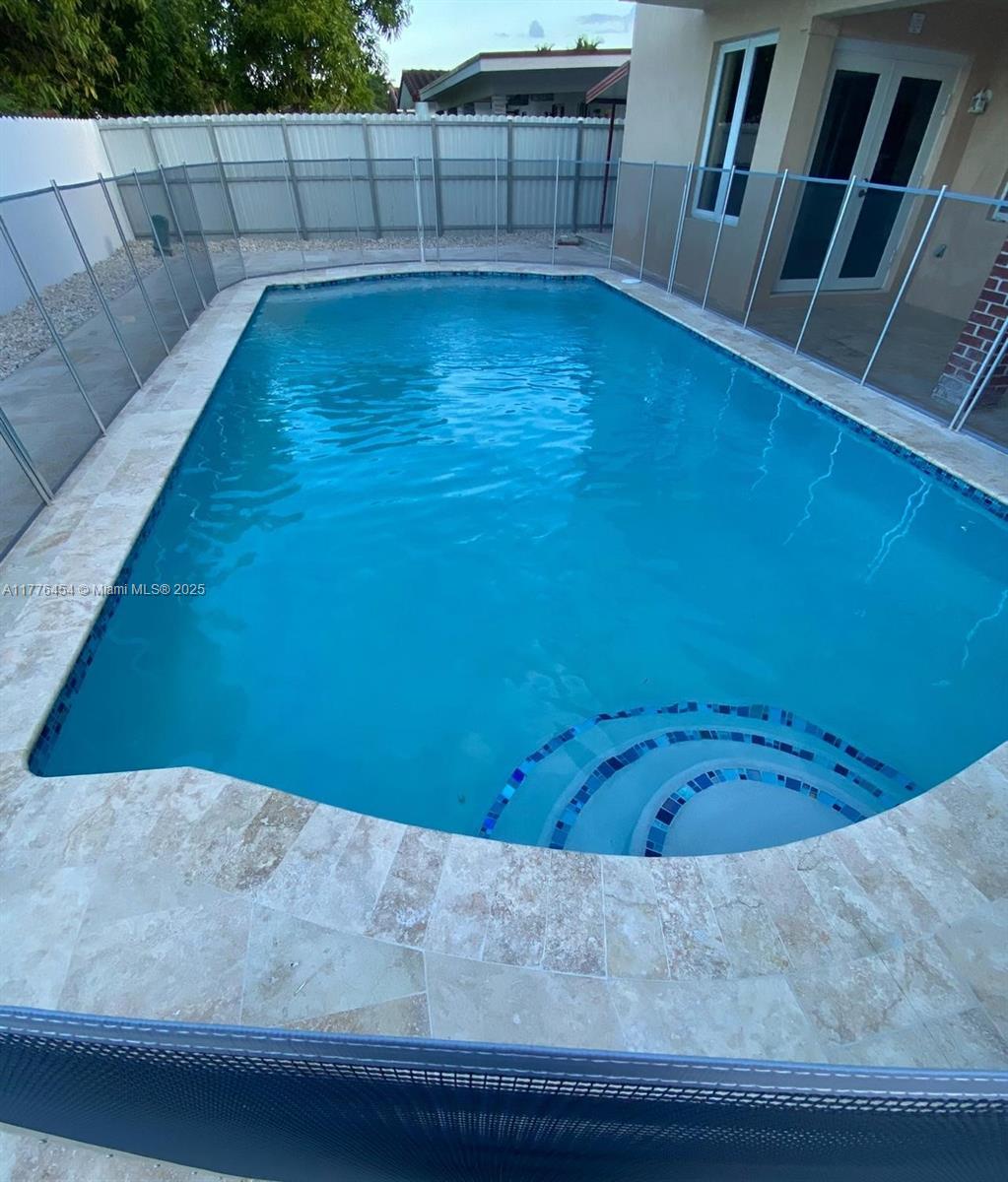 1803 SW 104th Pl