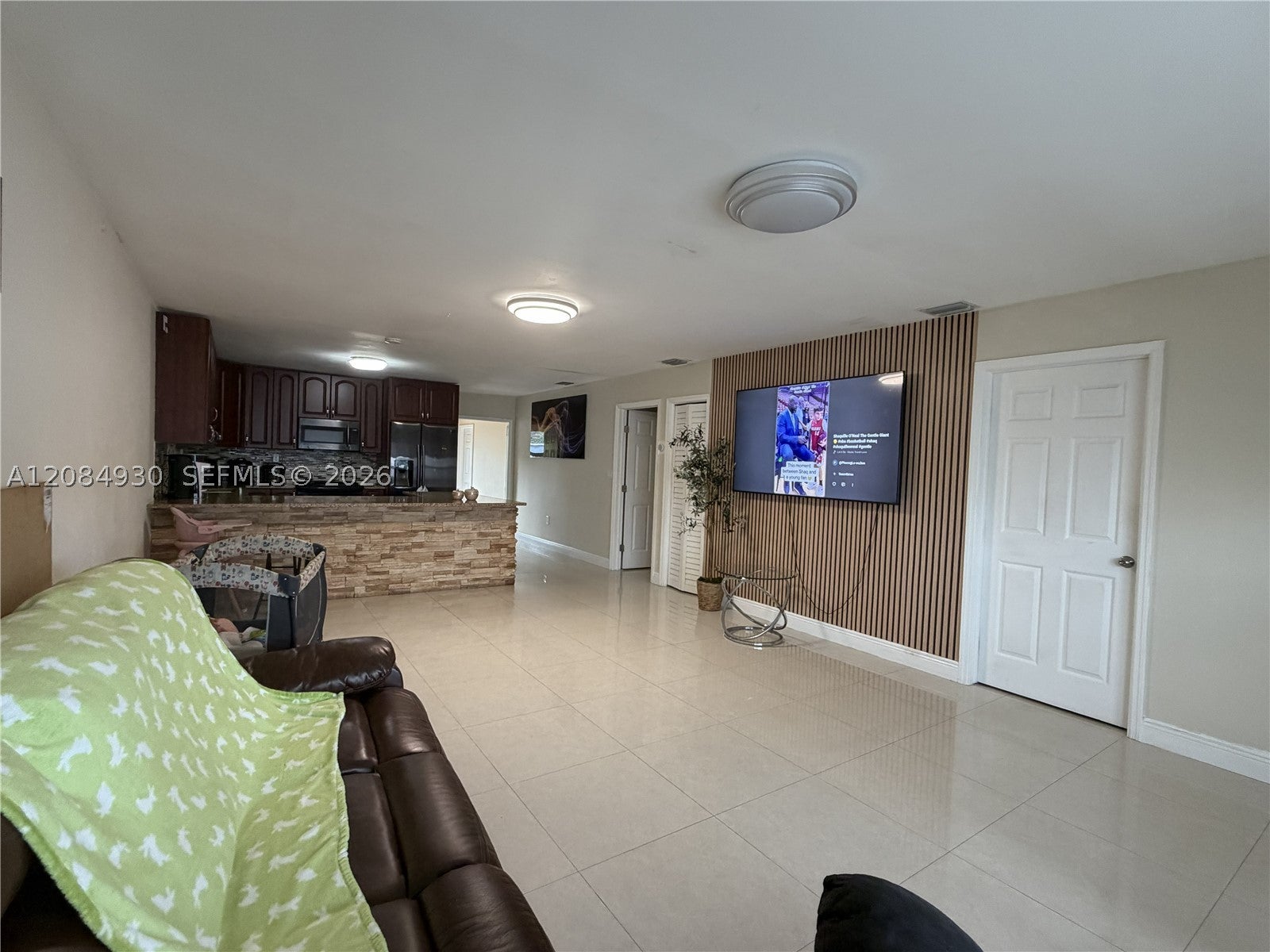 4435 NW 185th St, Miami Gardens, FL, 33055/$394,900 2 4435 NW 185th St