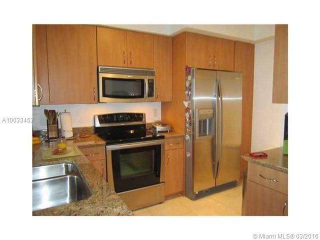 RADIUS CONDO - Residential Lease