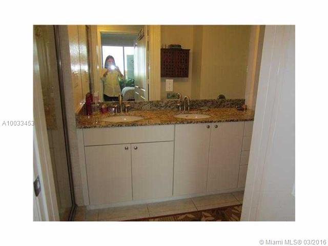 RADIUS CONDO - Residential Lease