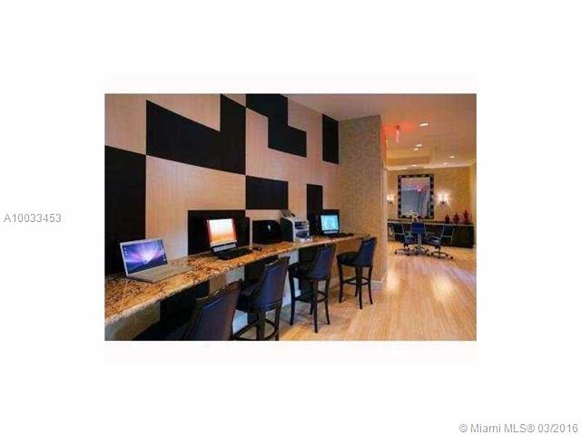 RADIUS CONDO - Residential Lease