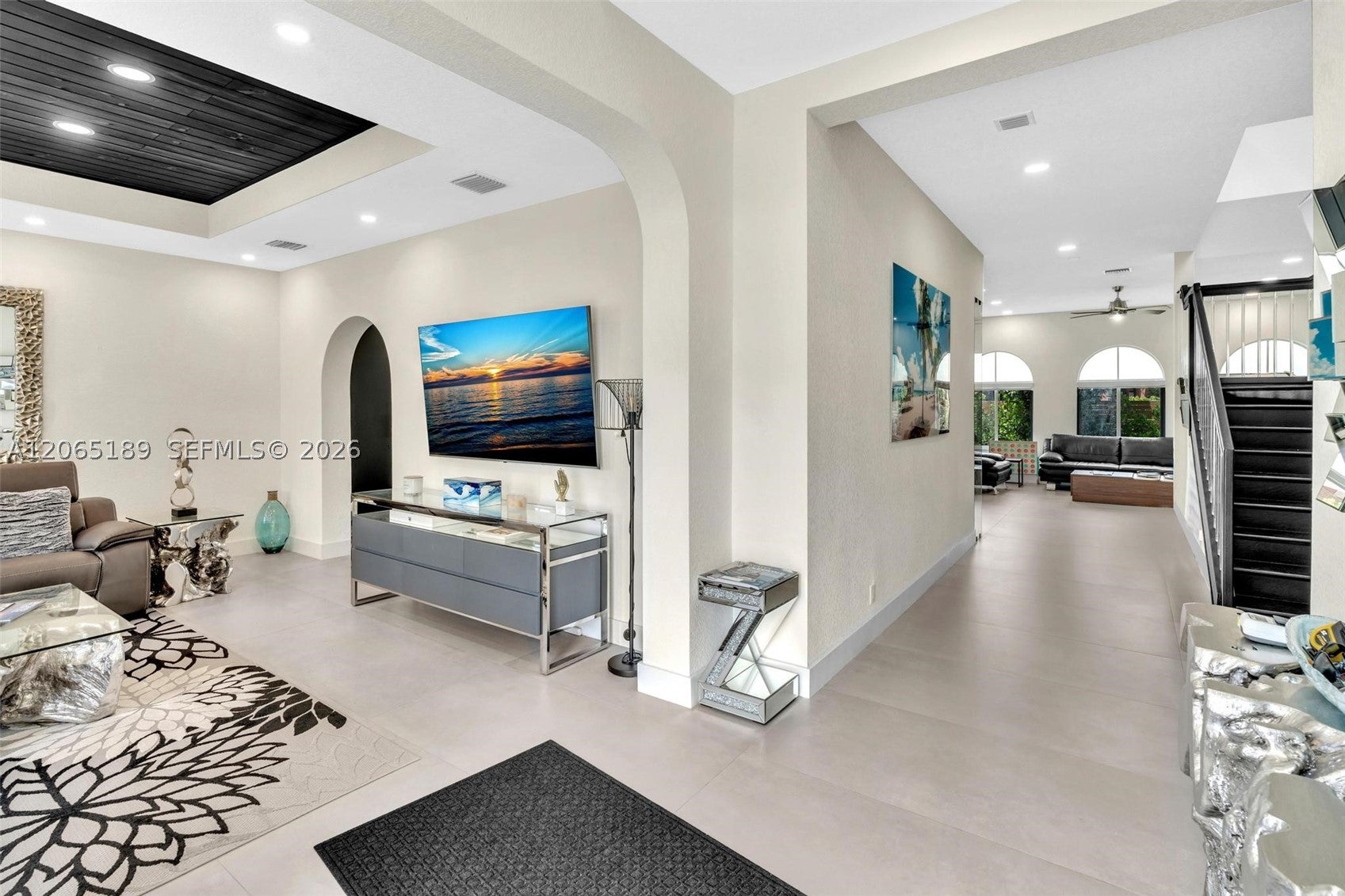 2521 Center Ave