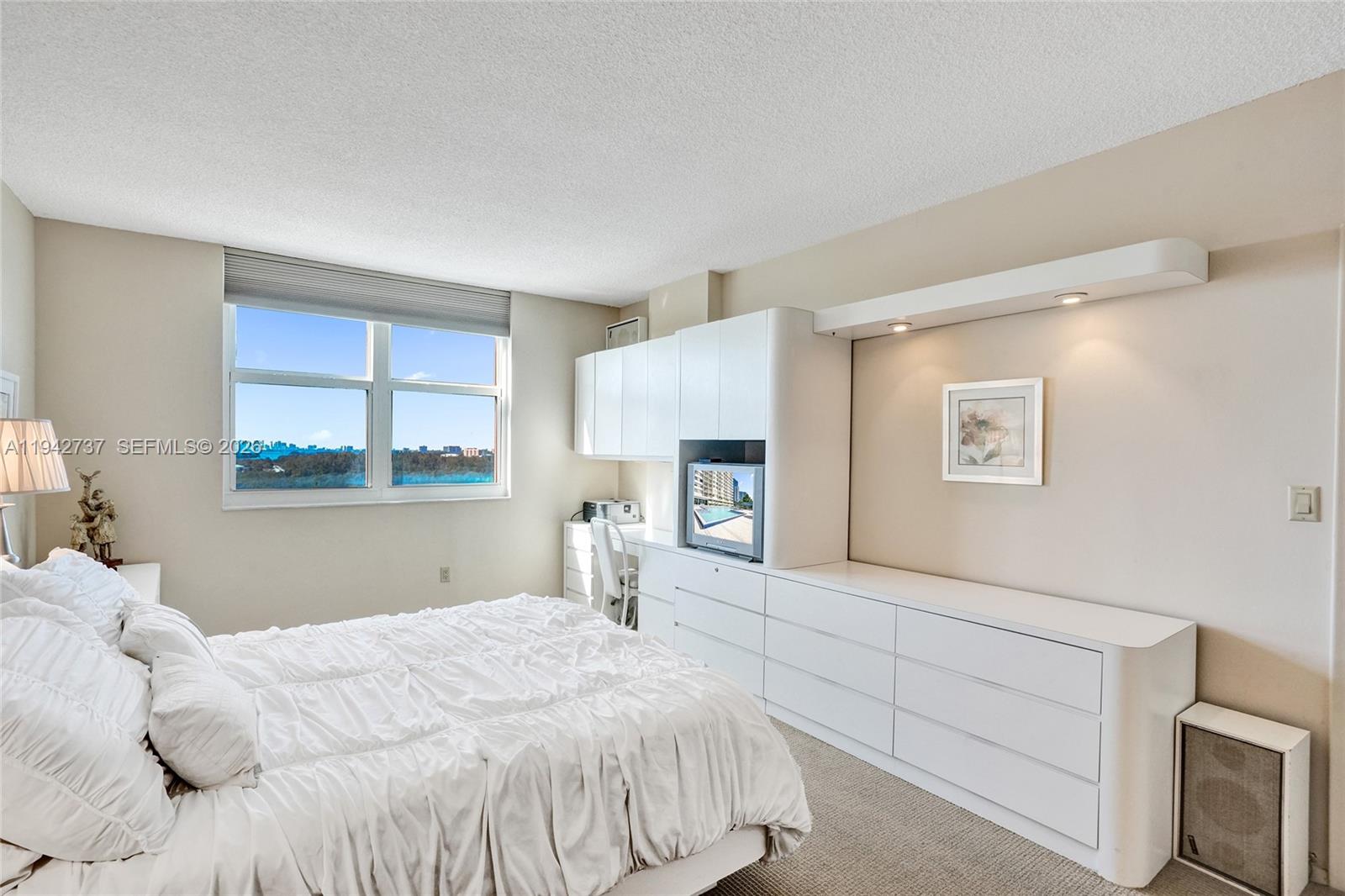 ARLEN HOUSE CONDO - Residential