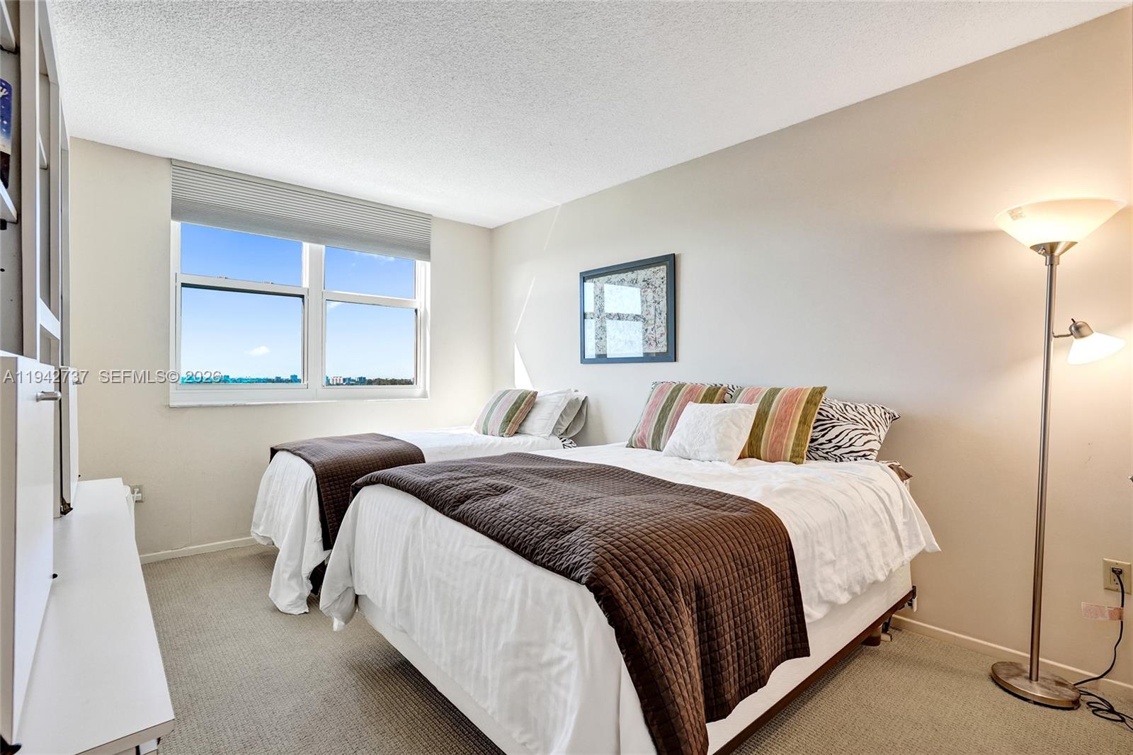 ARLEN HOUSE CONDO - Residential