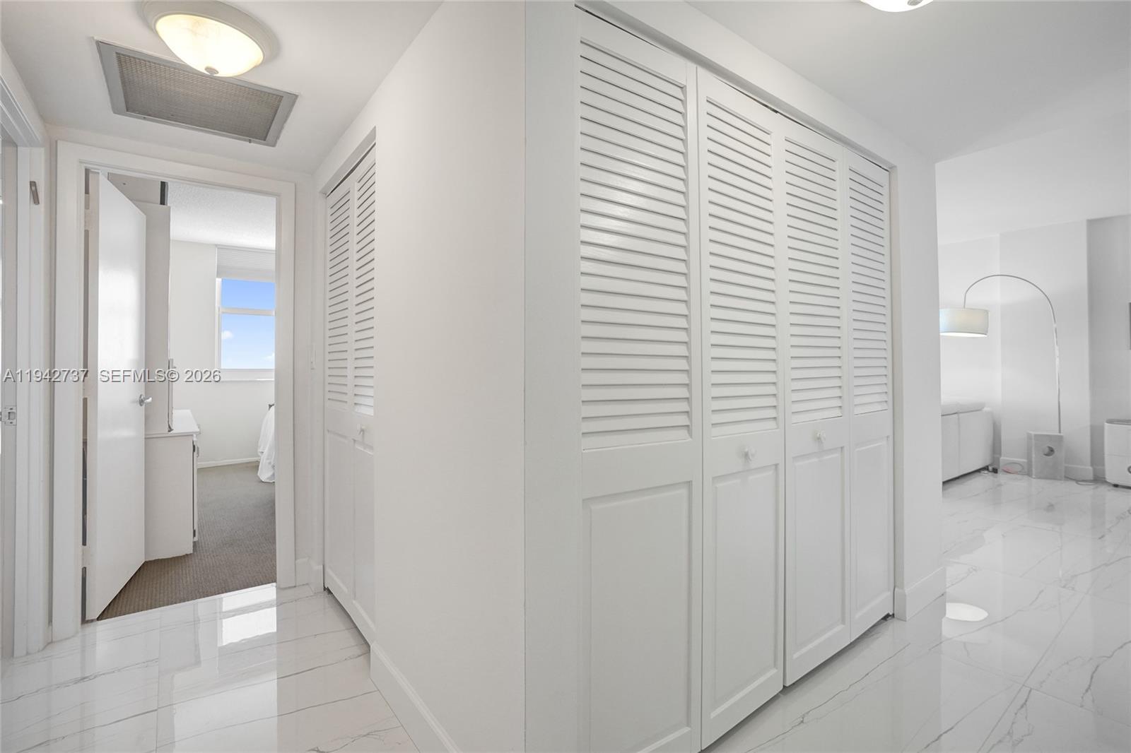 ARLEN HOUSE CONDO - Residential