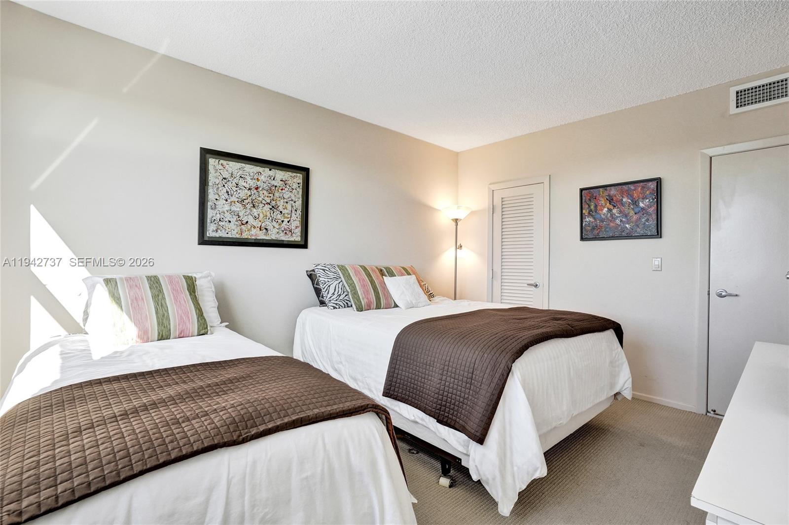 ARLEN HOUSE CONDO - Residential