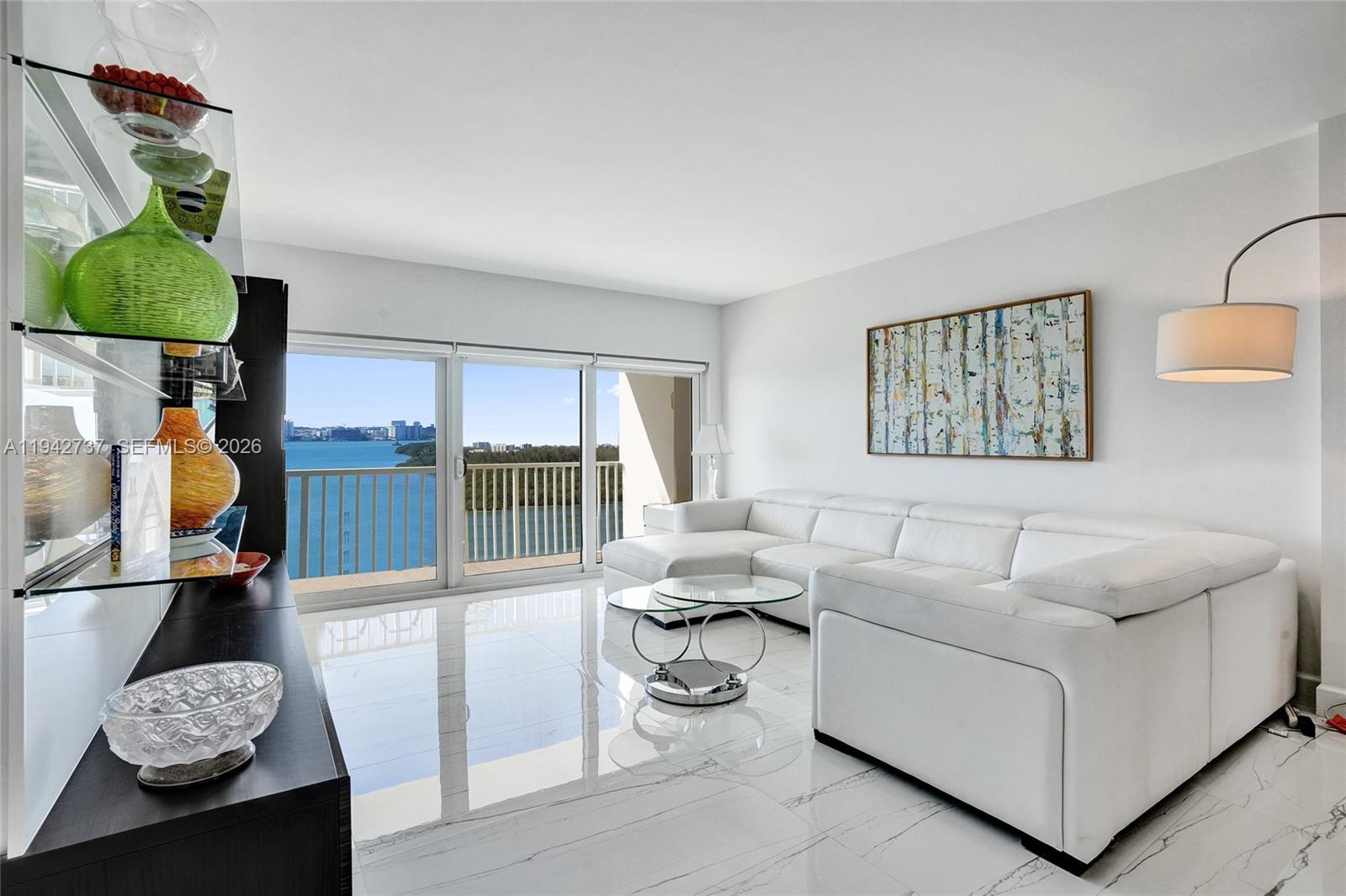 ARLEN HOUSE CONDO - Residential