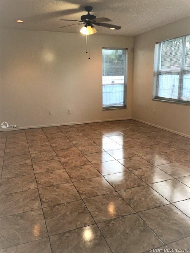 SILVER LAKES PH III REPLA - Residential