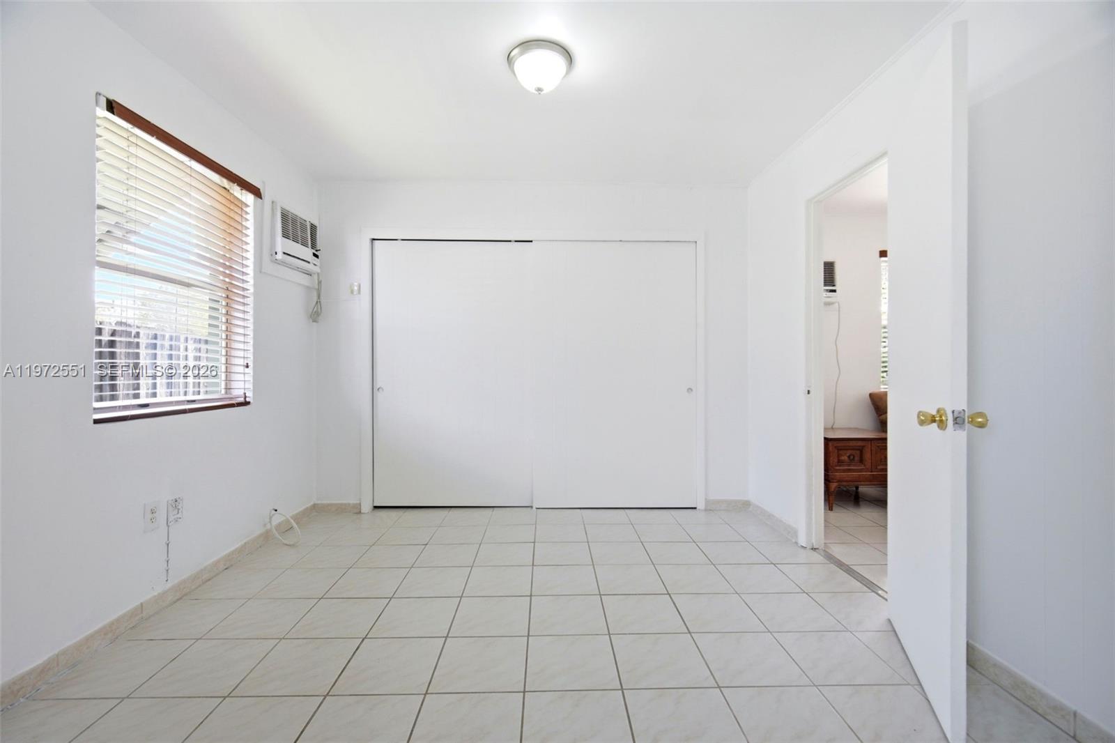 WESTWOOD LAKE 10TH ADDN - Residential