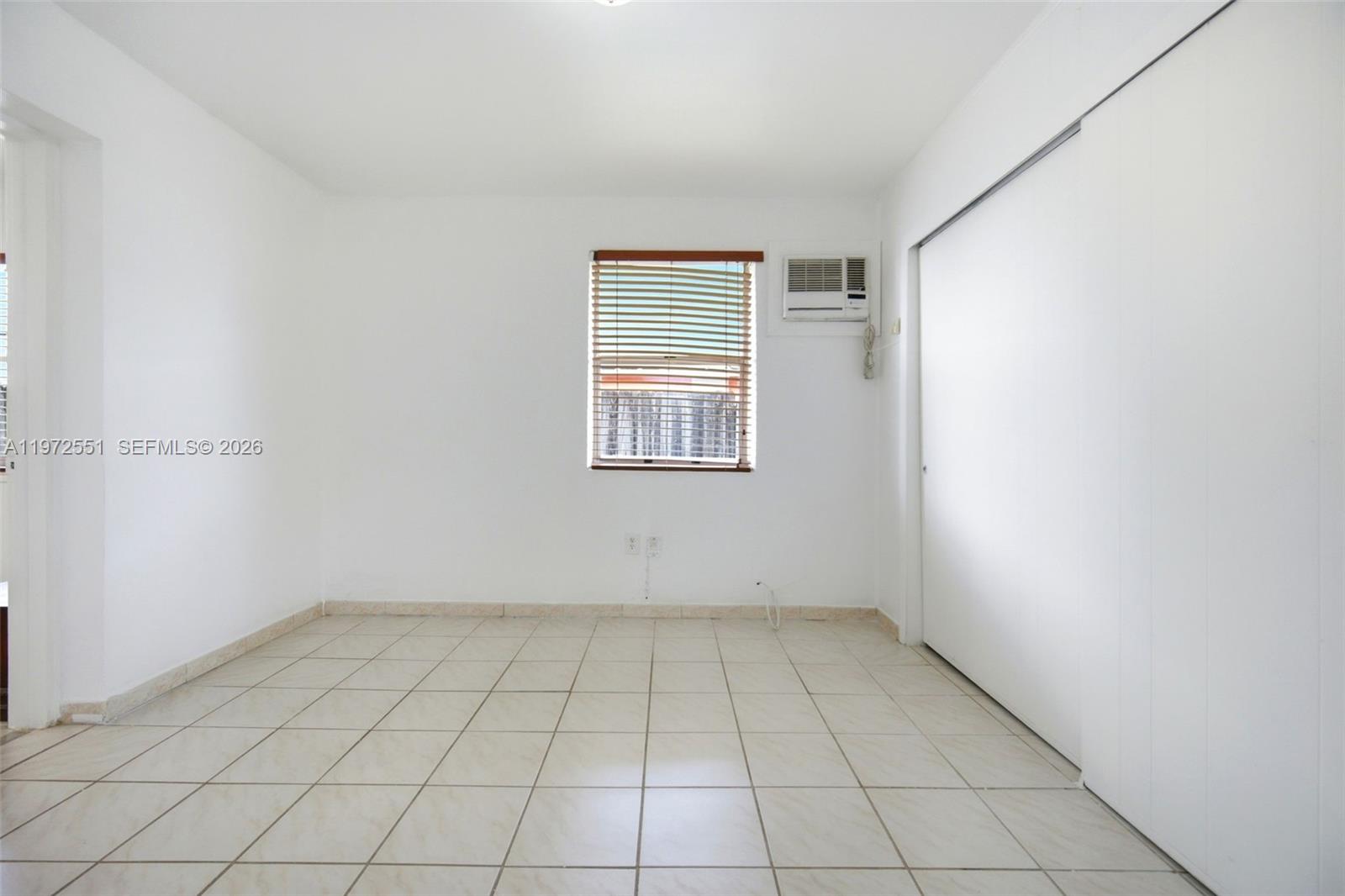 WESTWOOD LAKE 10TH ADDN - Residential