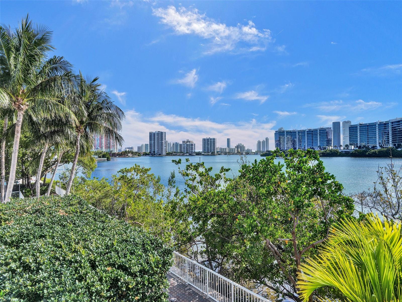 THE PENINSULA CONDO - Residential