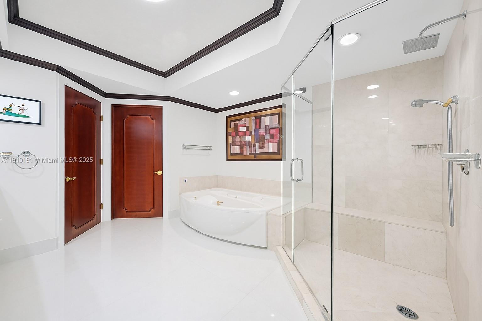 THE PENINSULA CONDO - Residential