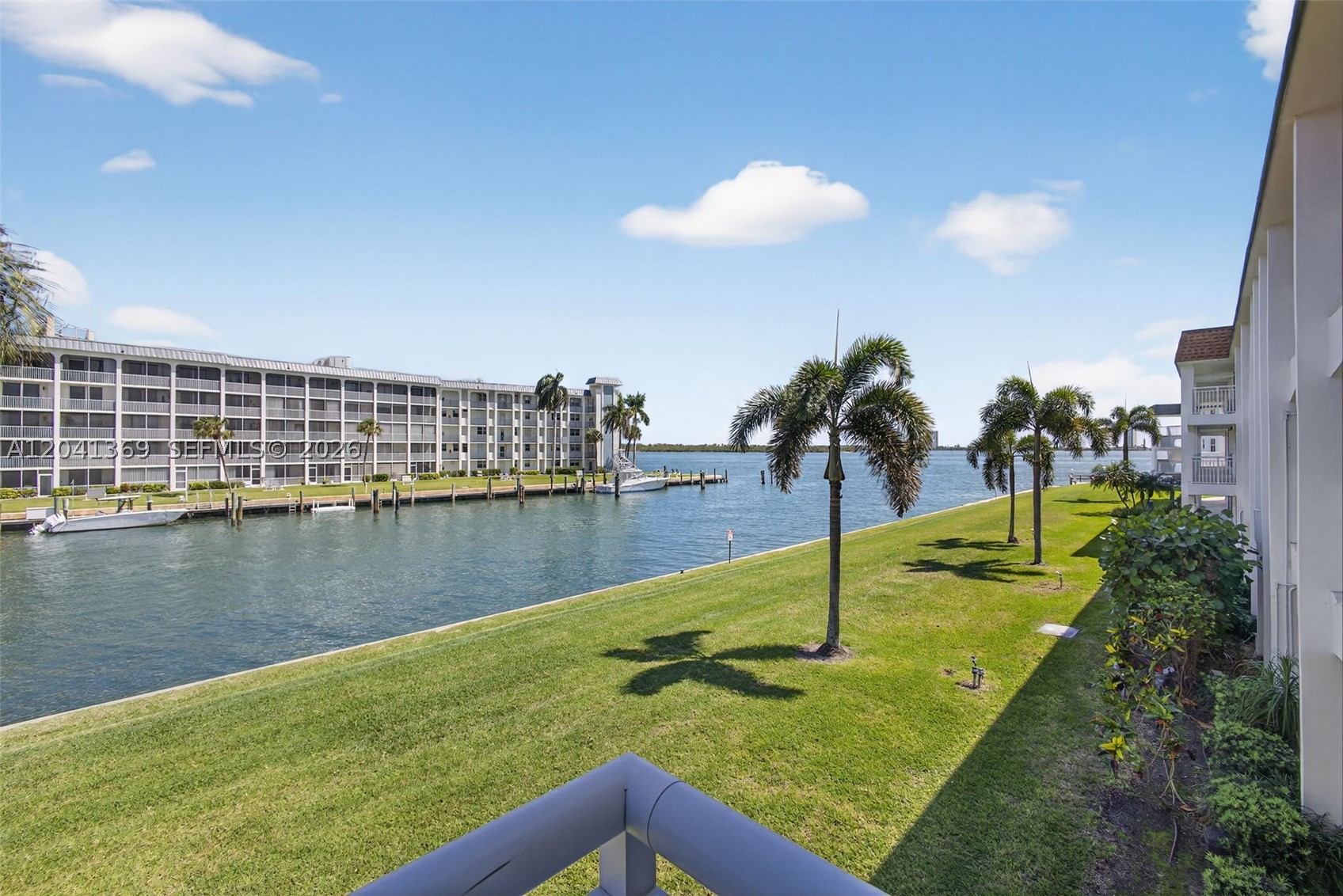 111 Shore Ct 205 - Image 1