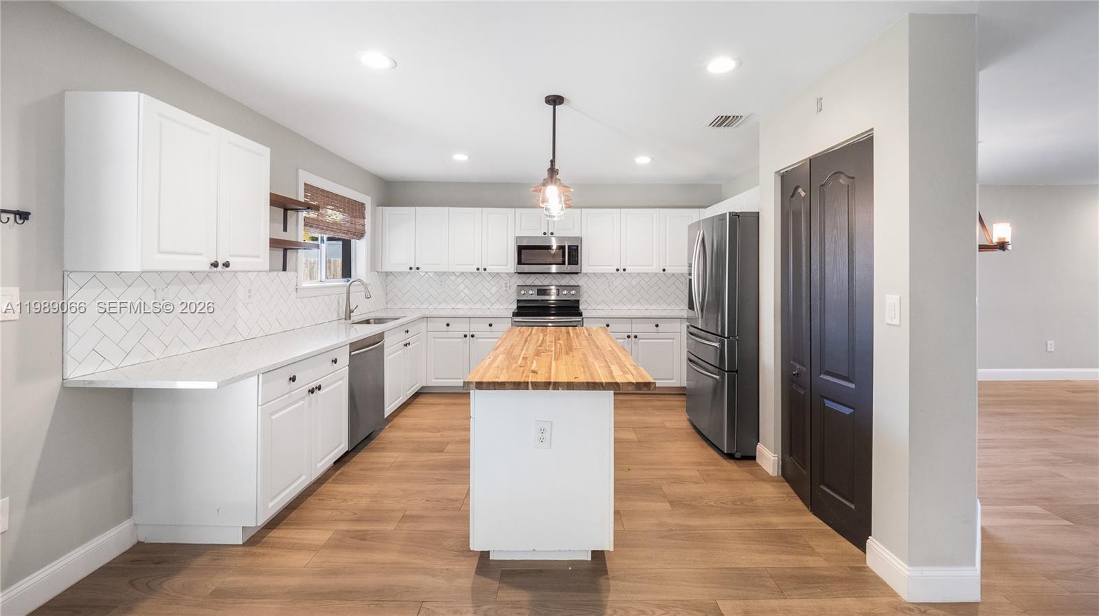 LAKES BY THE BAY SEC 14 - Residential