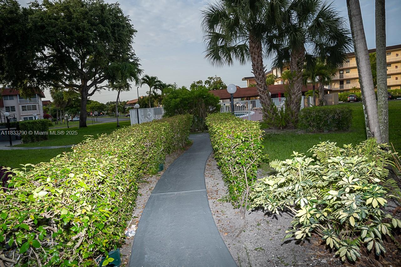 LAUDERDALE OAKS CONDO 7 - Residential Lease