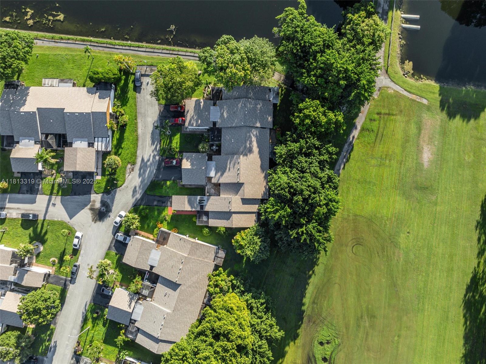 WEDGEWOOD CONDOMINIUM - Residential