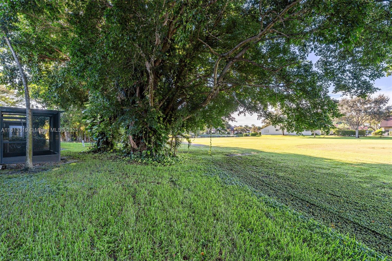 WEDGEWOOD CONDOMINIUM - Residential