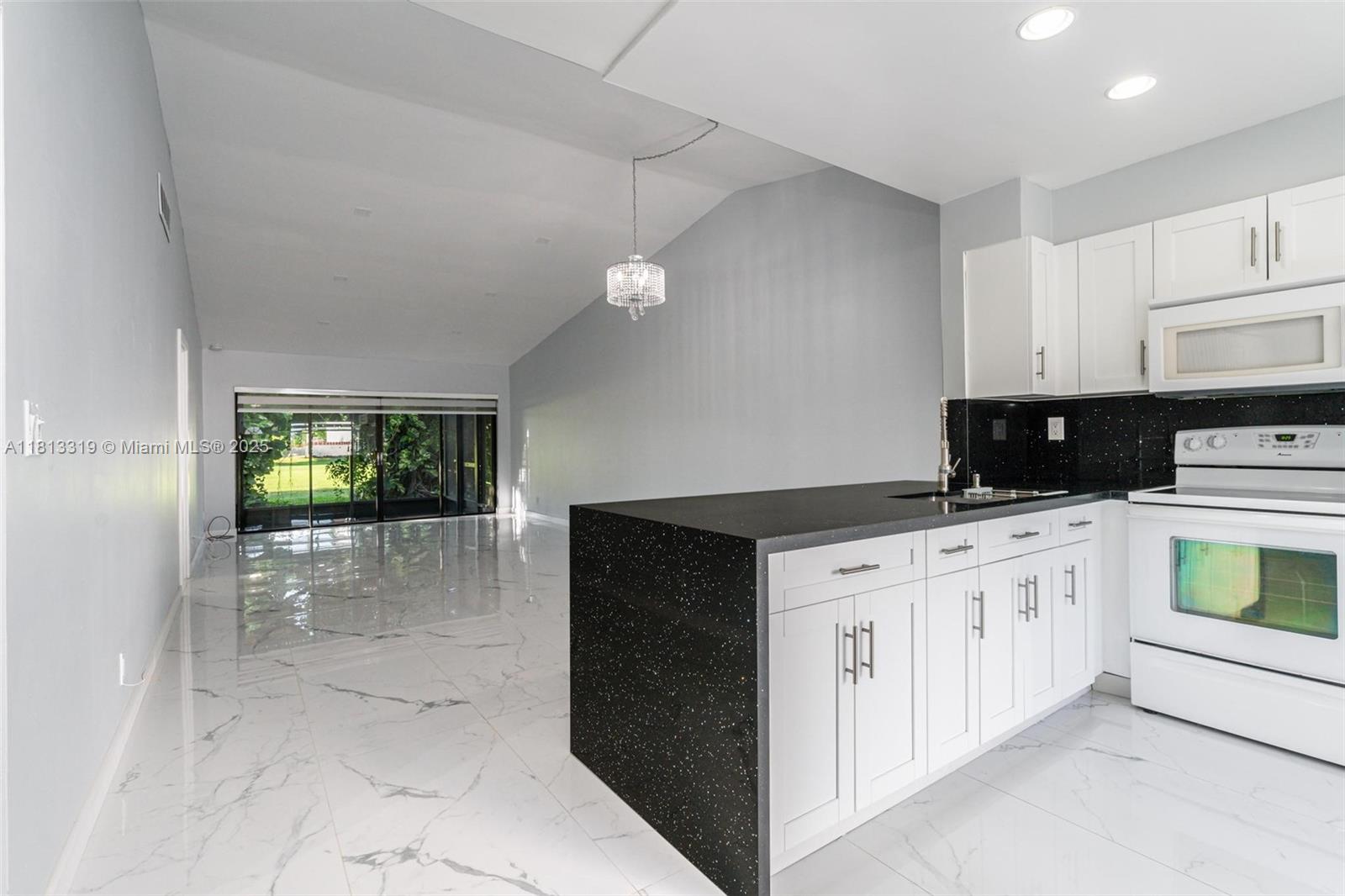 WEDGEWOOD CONDOMINIUM - Residential