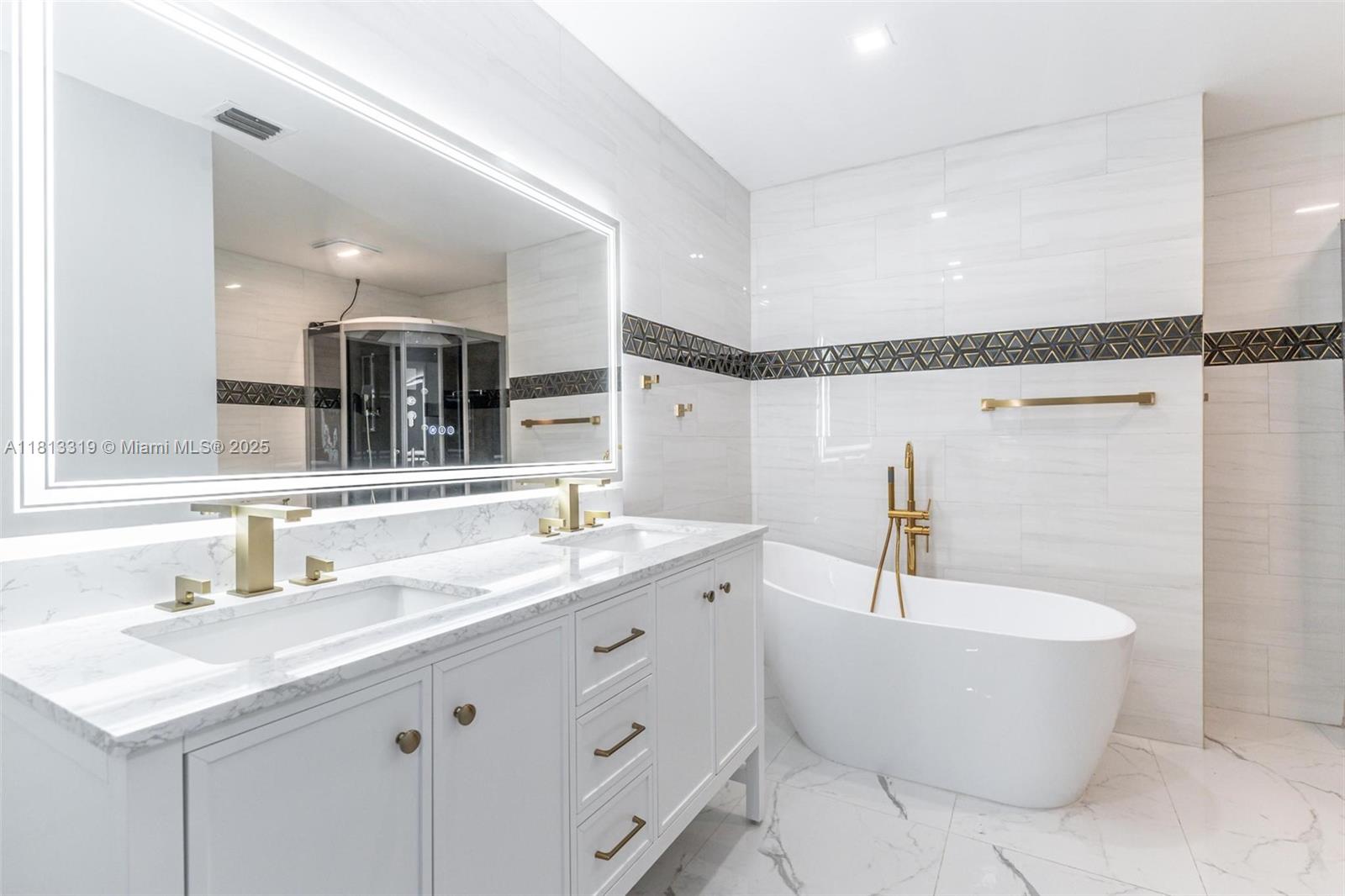 WEDGEWOOD CONDOMINIUM - Residential