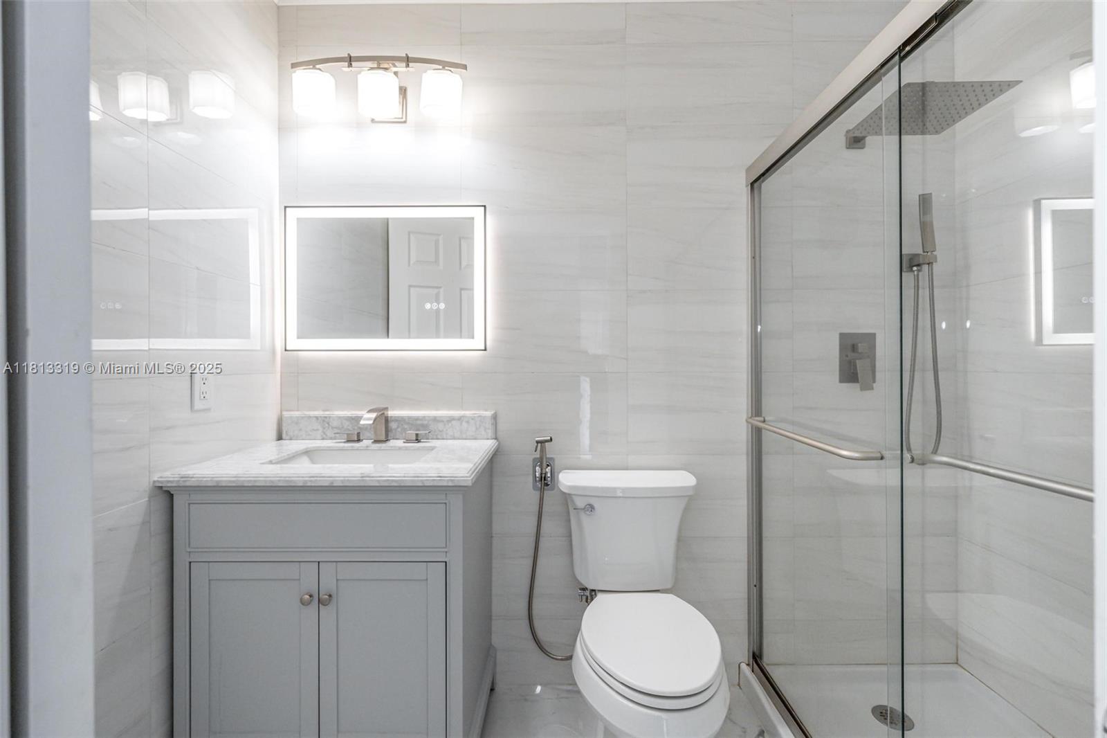 WEDGEWOOD CONDOMINIUM - Residential