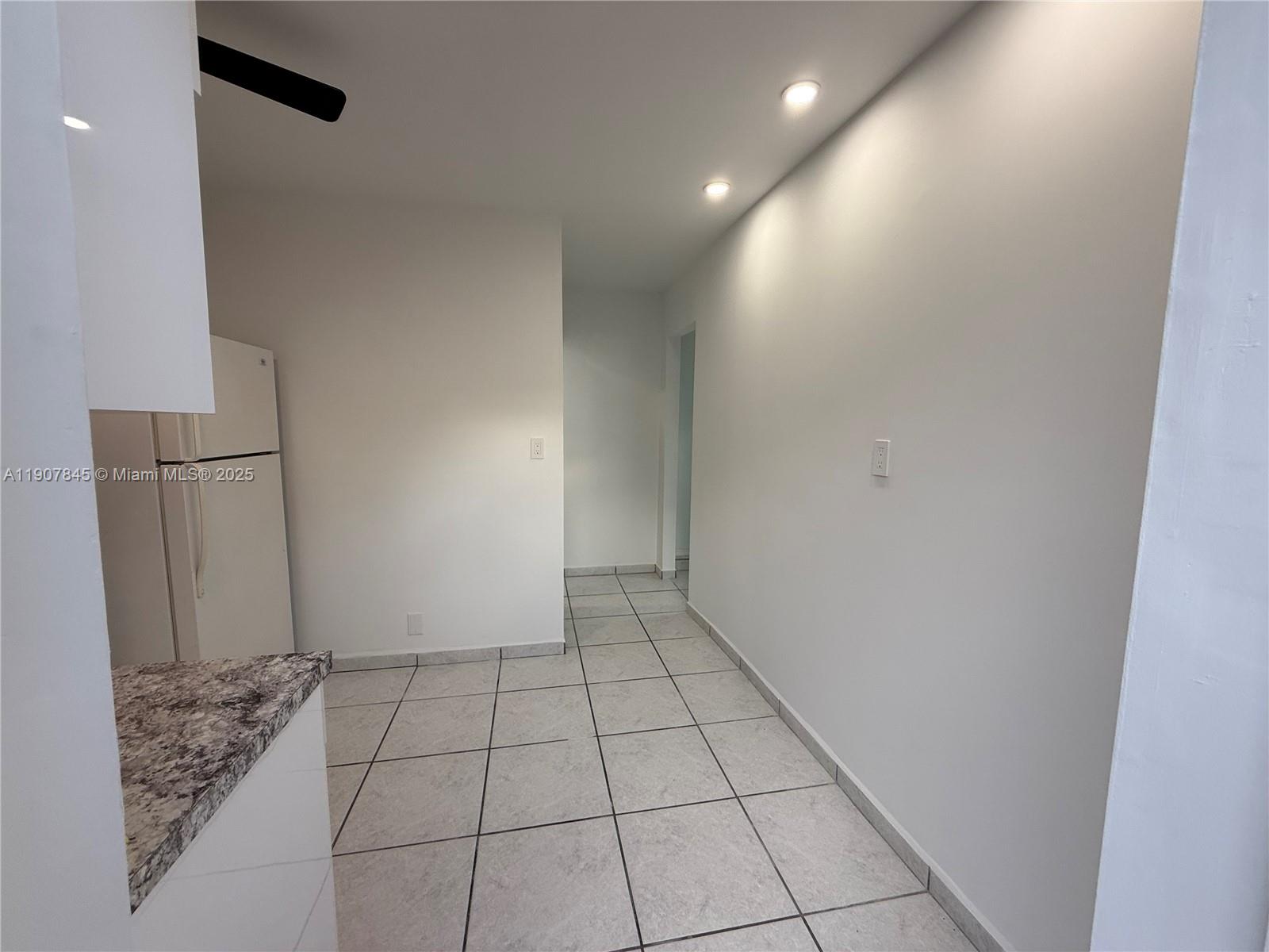 WESTWIND LAKES SEC 1 - Residential Lease