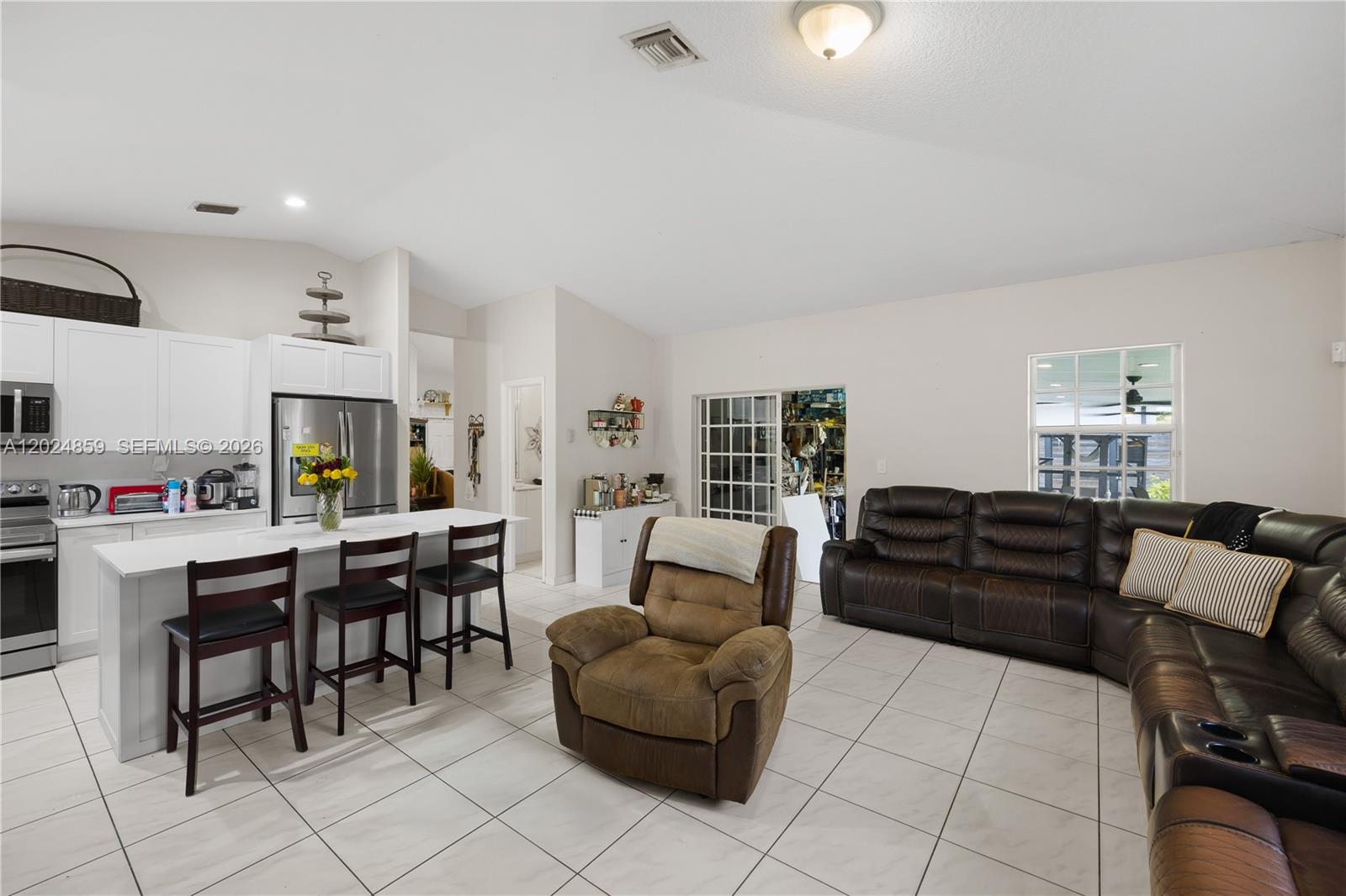 ROYAL LAKE ESTATES - Residential