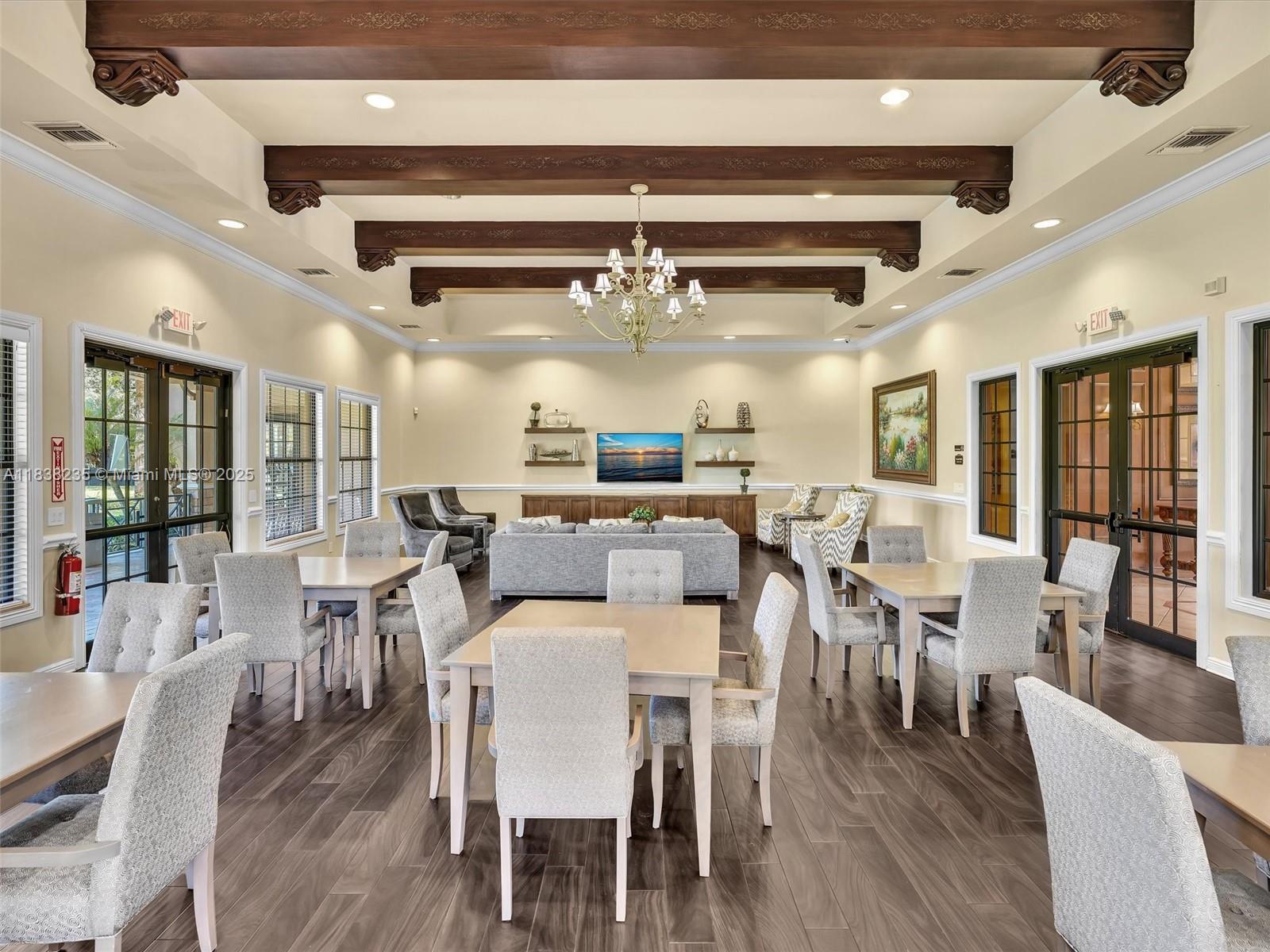 LONG LAKE RANCHES - Residential