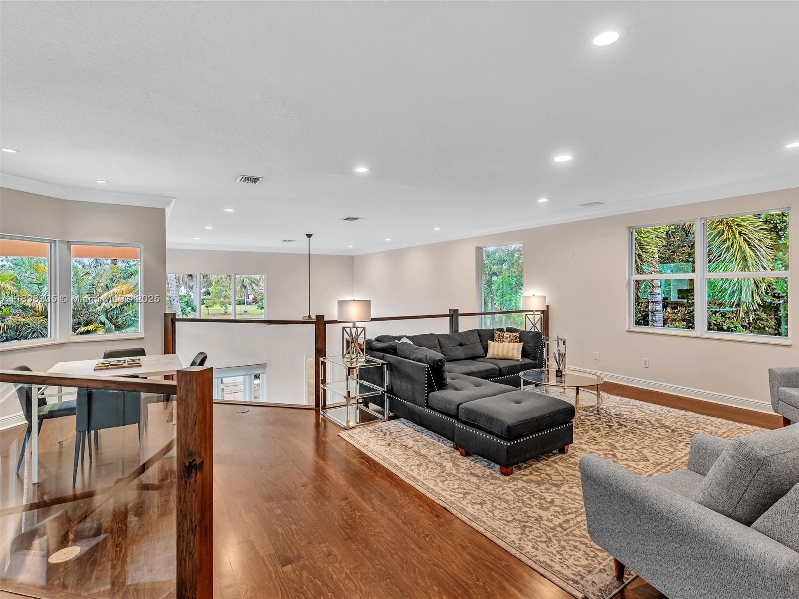 LONG LAKE RANCHES - Residential