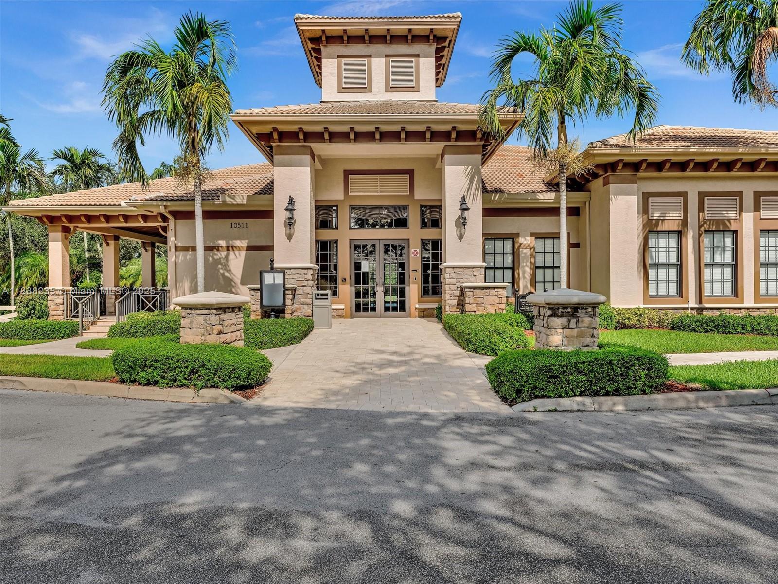 LONG LAKE RANCHES - Residential