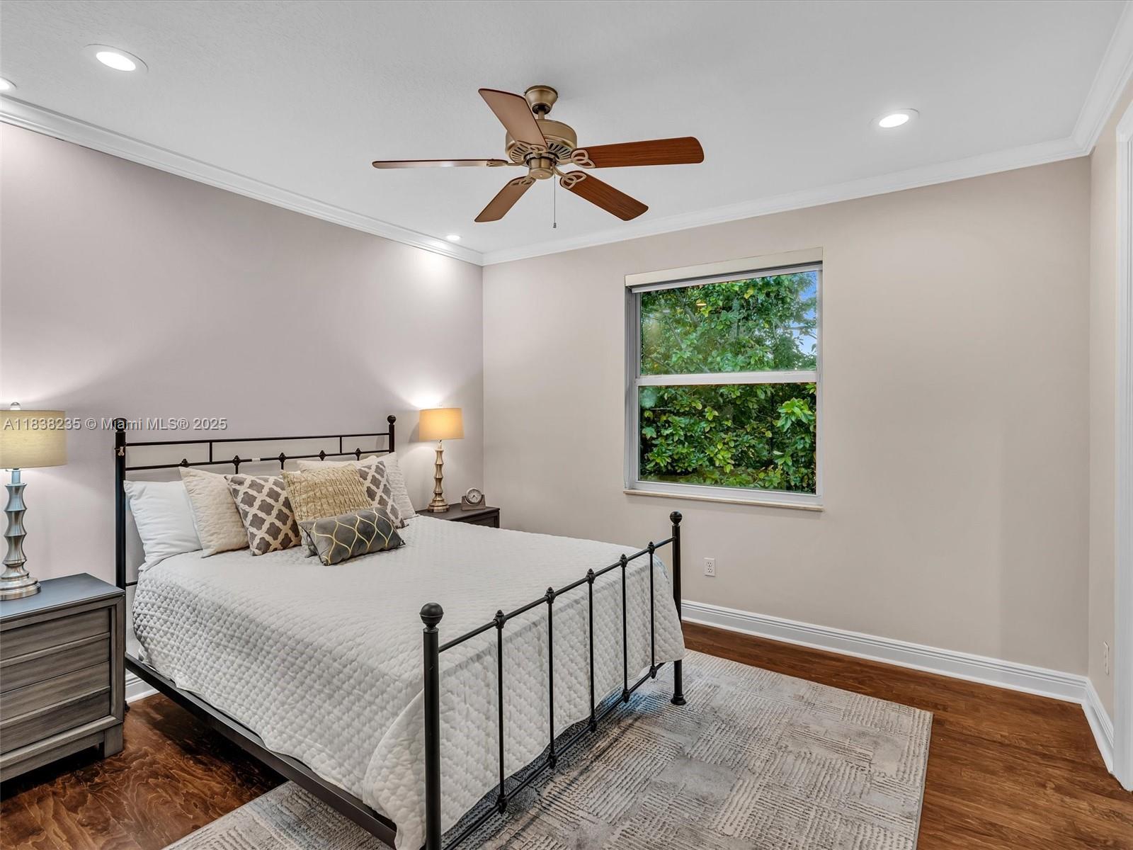 LONG LAKE RANCHES - Residential