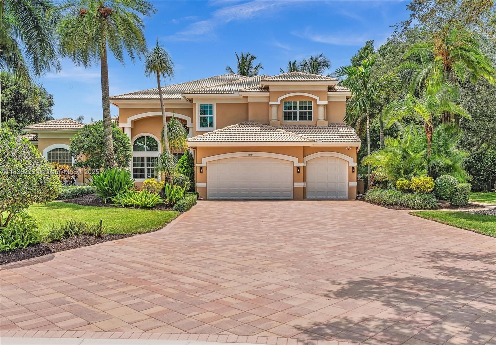 LONG LAKE RANCHES - Residential