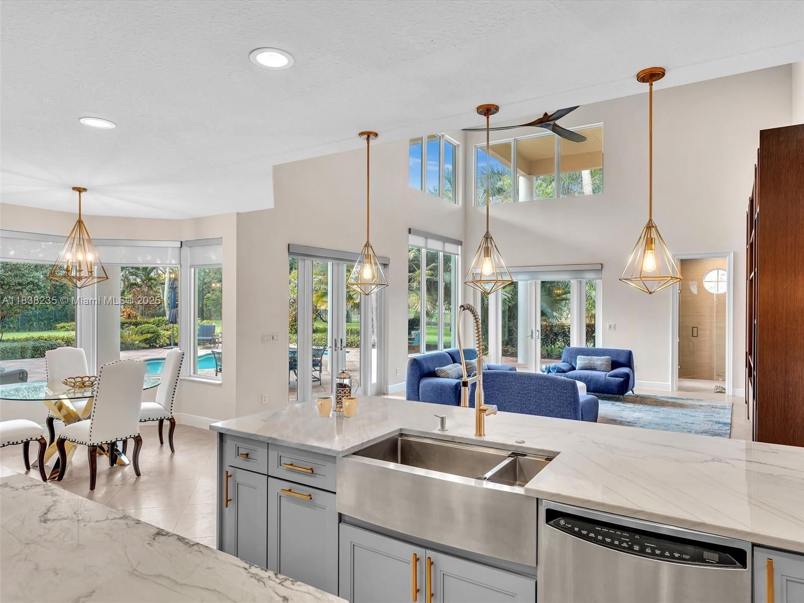 LONG LAKE RANCHES - Residential