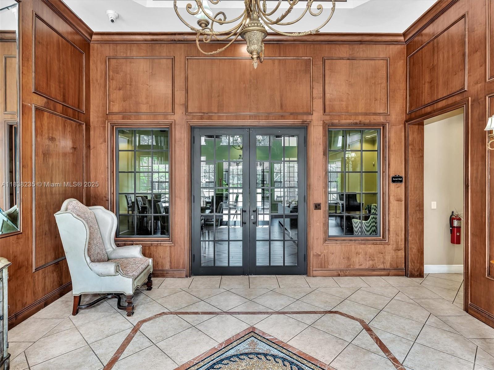 LONG LAKE RANCHES - Residential