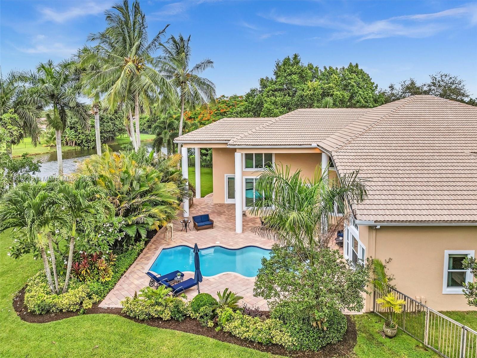 LONG LAKE RANCHES - Residential