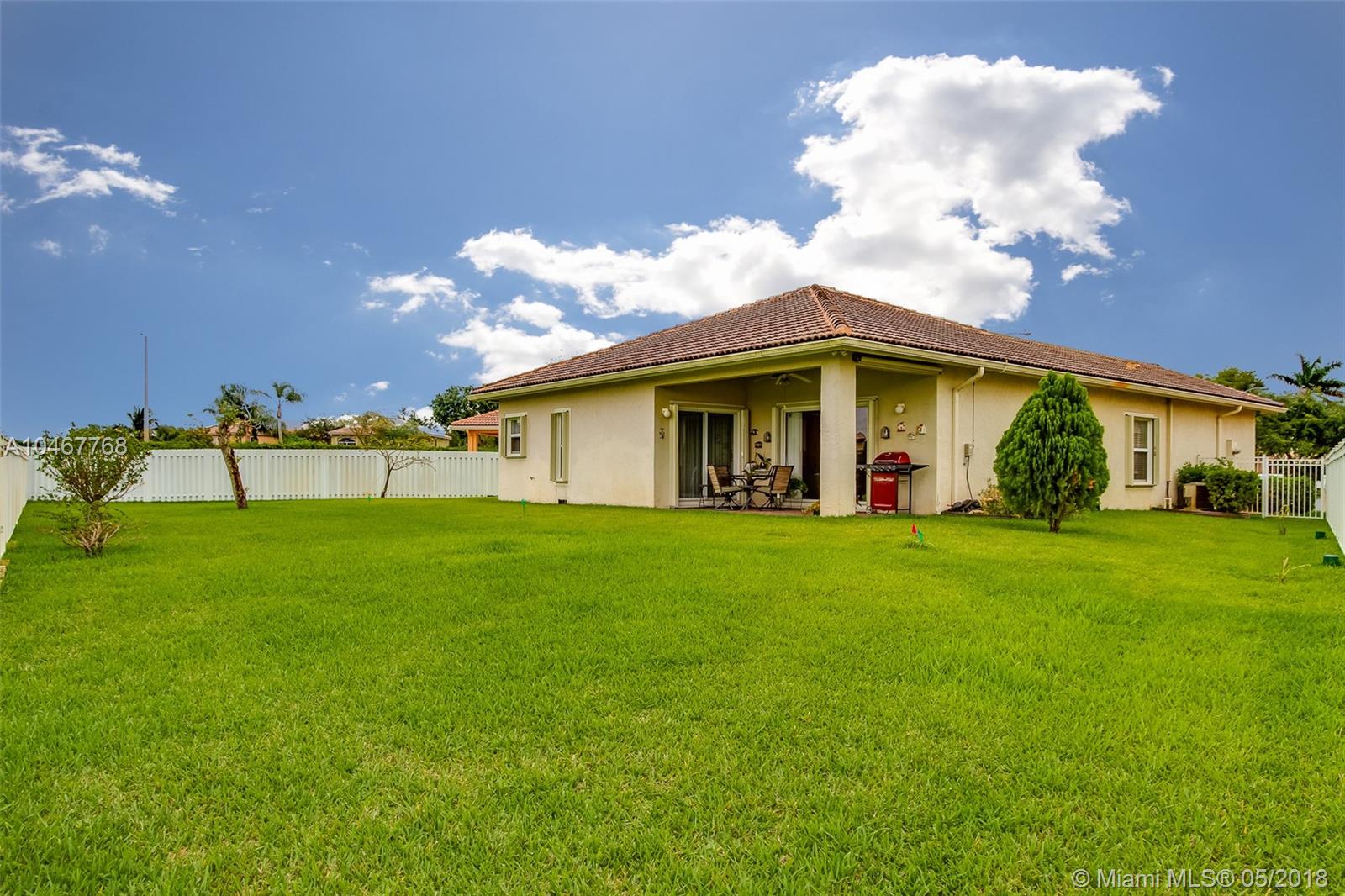 POD 12 AT MONARCH LAKES - Residential