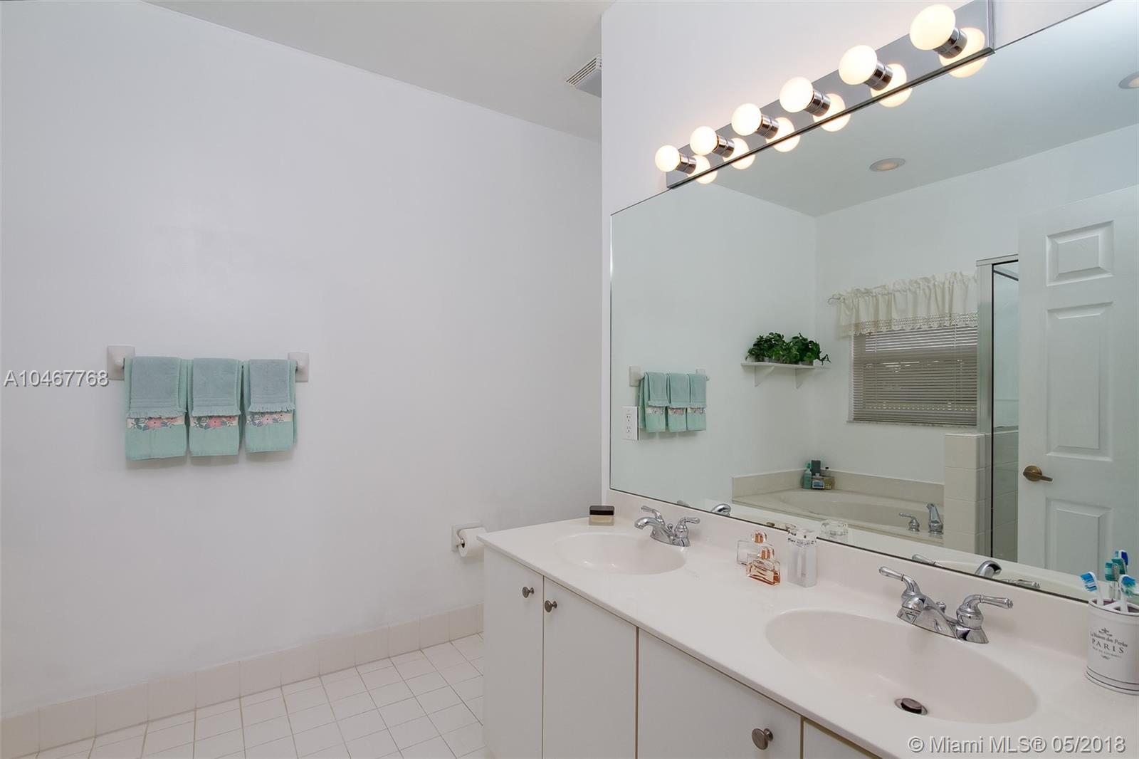 POD 12 AT MONARCH LAKES - Residential