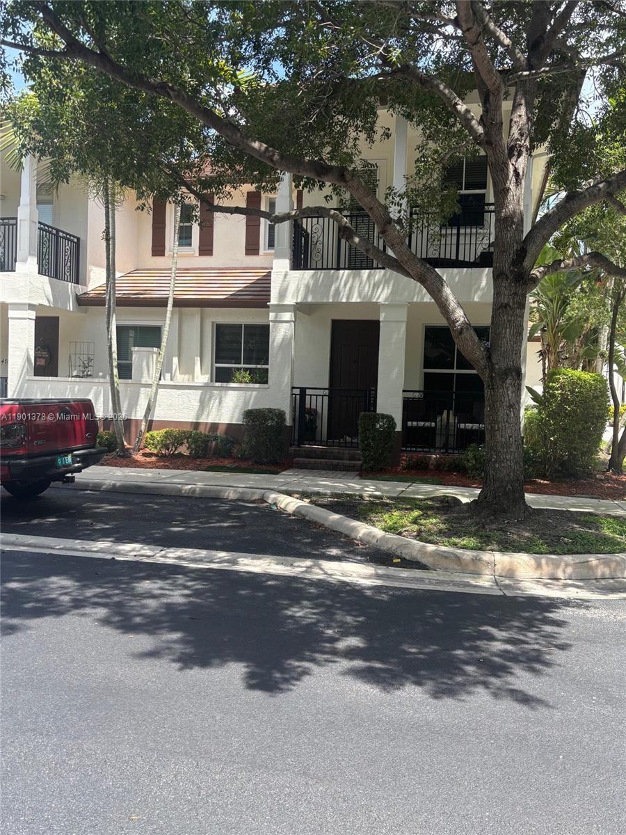 PALOMA LAKES PLAT - Residential Lease