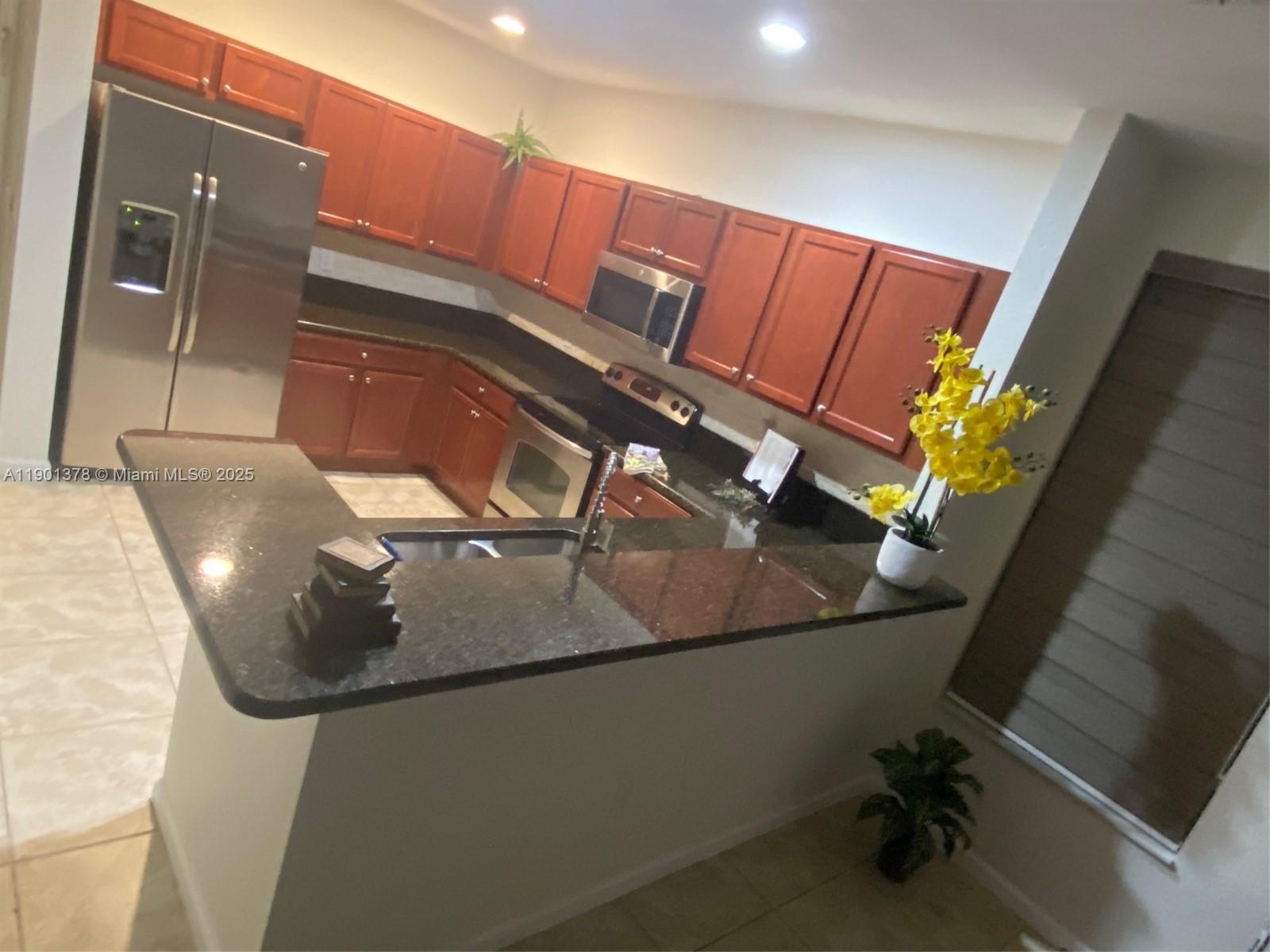 PALOMA LAKES PLAT - Residential Lease