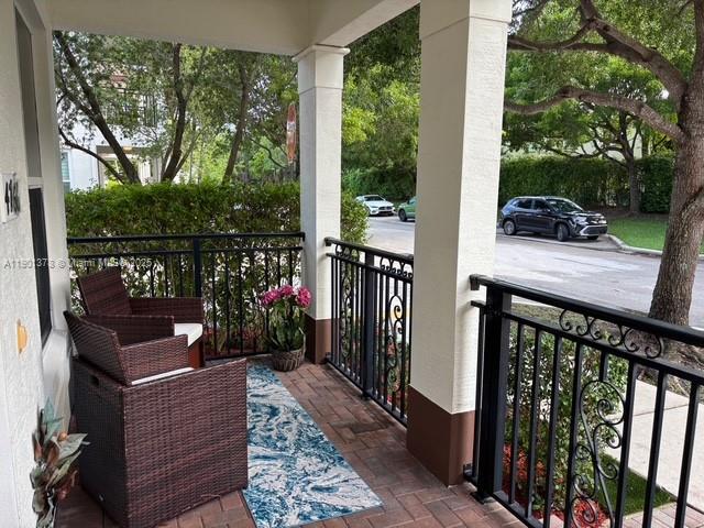 PALOMA LAKES PLAT - Residential Lease