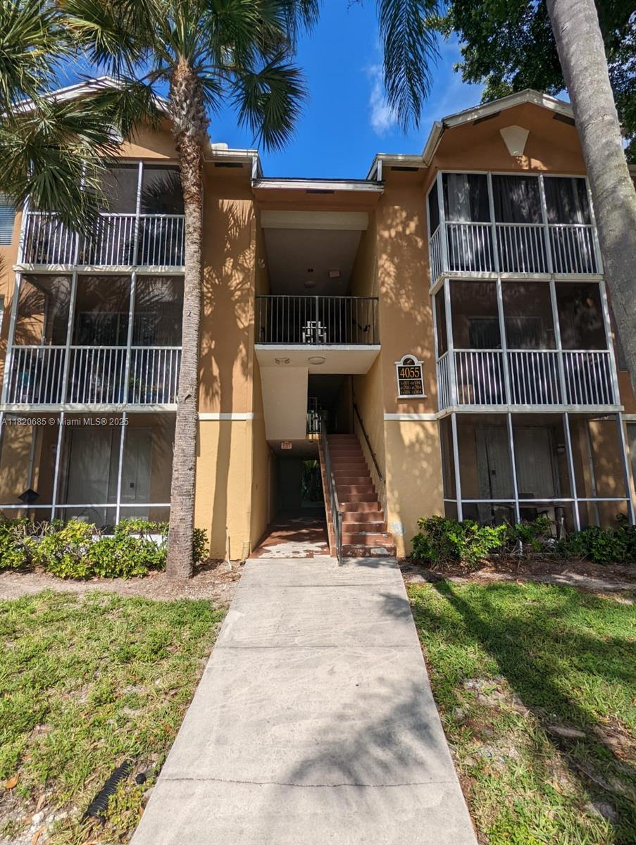 Rental Property at 4055 W Mcnab Rd H203, Pompano Beach, Broward County, Florida - Bedrooms: 1 
Bathrooms: 1  - $1,700 MO.