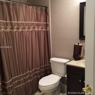 MIAMI GDNS MANOR SECTION - Residential