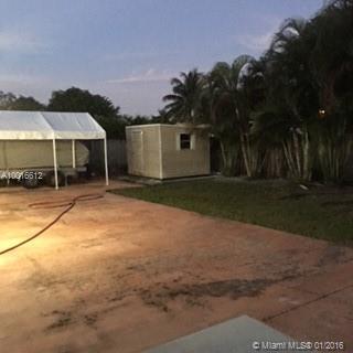 MIAMI GDNS MANOR SECTION - Residential