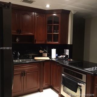 MIAMI GDNS MANOR SECTION - Residential