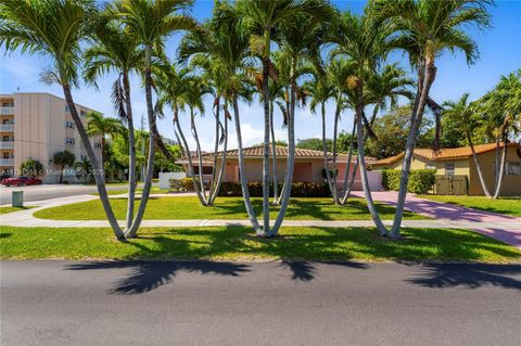 1124 NE 3rd St Hallandale Beach FL 33009