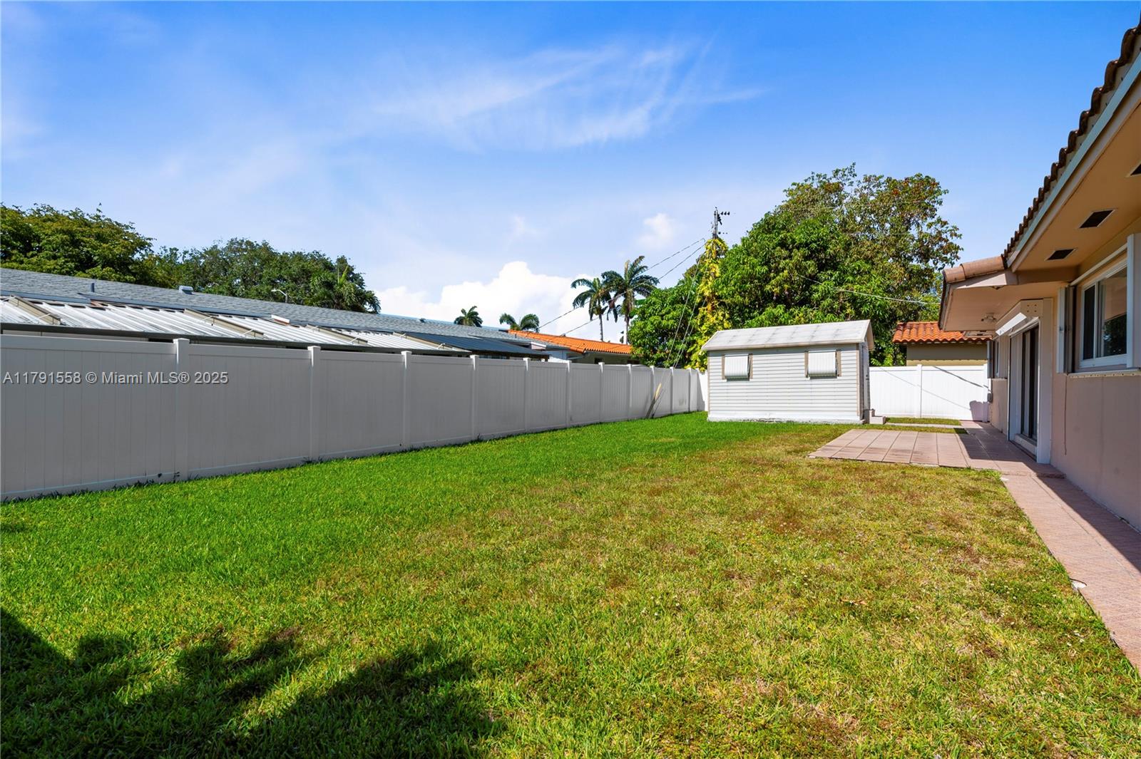 GULFSTREAM ESTATES NO 3 - Residential