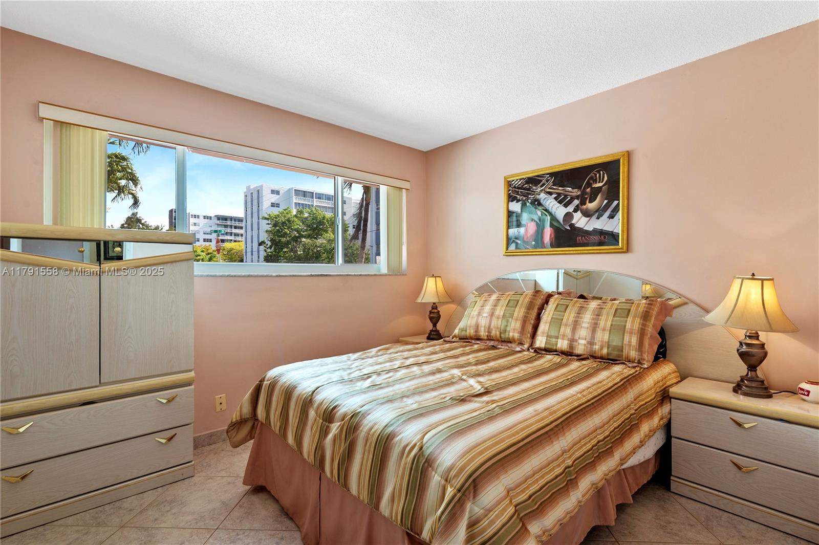 GULFSTREAM ESTATES NO 3 - Residential