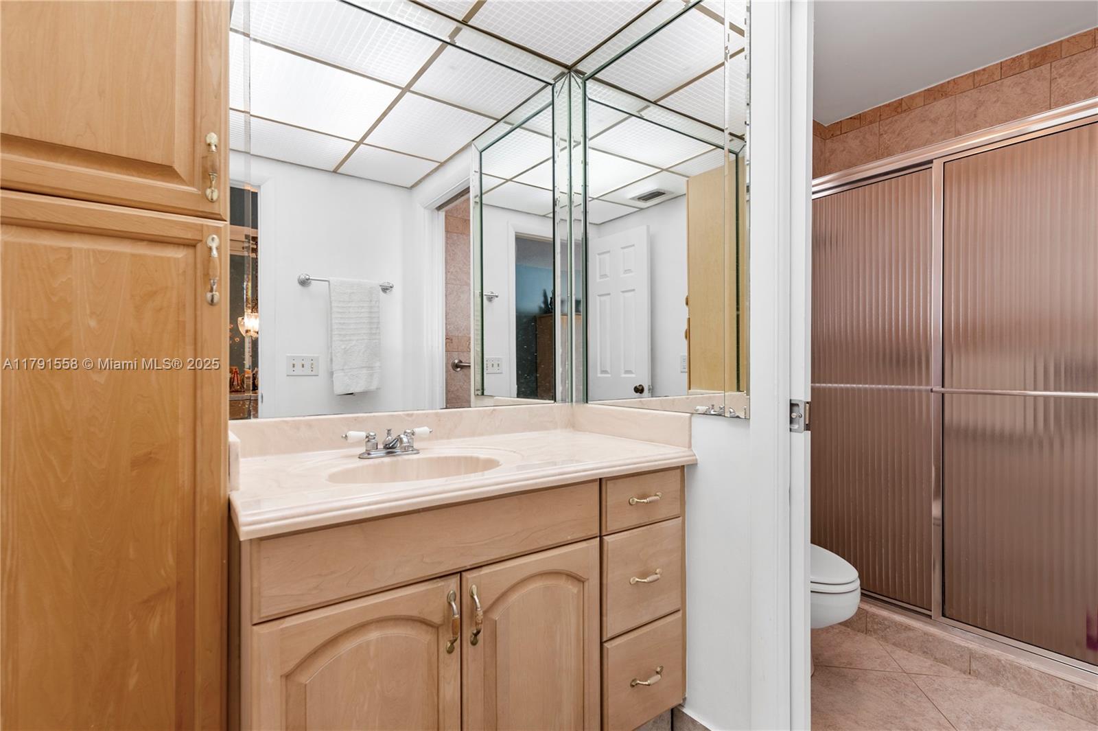 GULFSTREAM ESTATES NO 3 - Residential